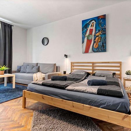 Cosy Studio 10 Min Center Bratislava Bagian luar foto